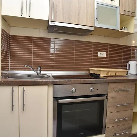 Lux M Apartment Budva
